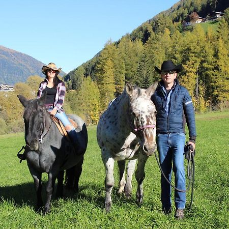 Texas Longhorn Ranch Neumannhof Διαμέρισμα Cadipietra Εξωτερικό φωτογραφία